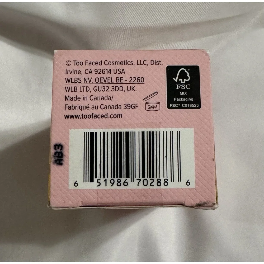 Too‎ Faced Born This Way Matte Oil Free Foundation. Color - Sable. 1oz NIB